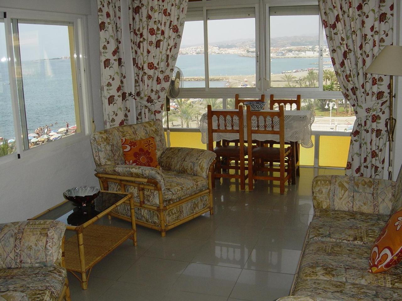 Apartamentos Intercentro Algarrobo-Costa Apartamentos Turisticos -Inmobiliaria Екстериор снимка