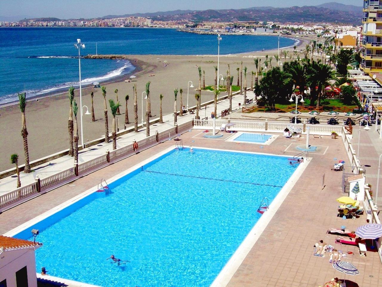 Apartamentos Intercentro Algarrobo-Costa Apartamentos Turisticos -Inmobiliaria Екстериор снимка