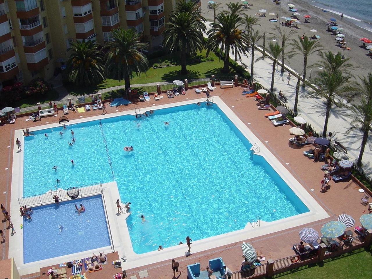 Apartamentos Intercentro Algarrobo-Costa Apartamentos Turisticos -Inmobiliaria Екстериор снимка