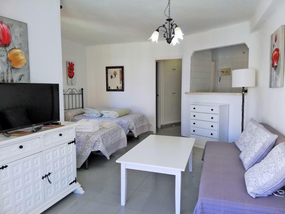 Apartamentos Intercentro Algarrobo-Costa Apartamentos Turisticos -Inmobiliaria Екстериор снимка